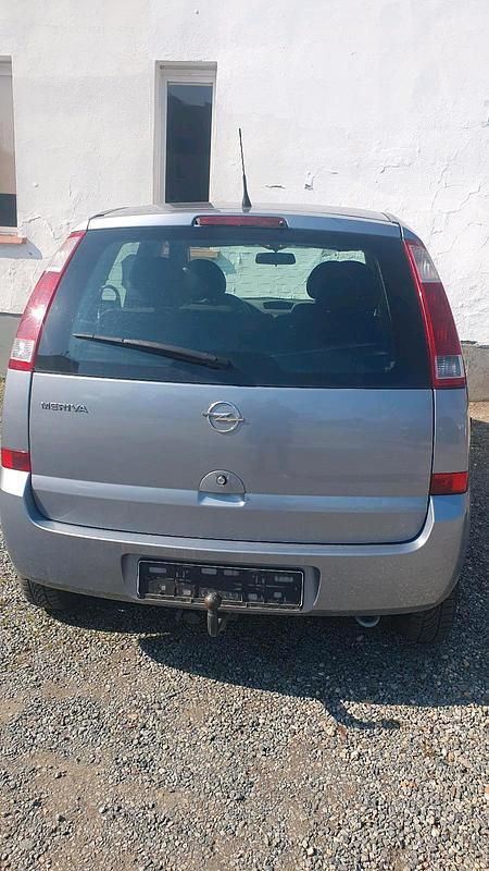 Gebraucht Opel Meriva 90 PS (66 kW) 2005 Silber Van / Kleinbus