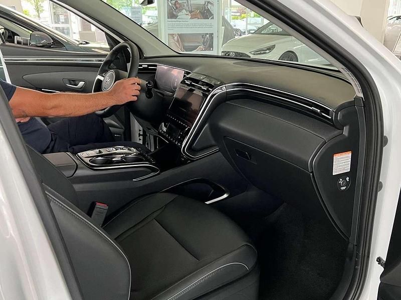 Weiß Gebraucht 2022 Hyundai Tucson Prime SUV | 31.500 € (Fairer Preis) - Bild 1/4