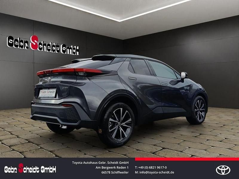 Gebraucht Toyota C-HR 140 PS (102 kW) 2025 Grau SUV