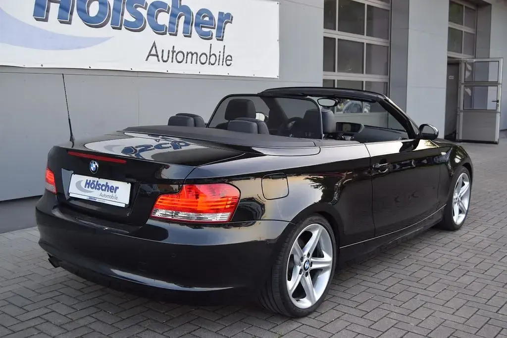 Gebraucht BMW 118 Cabriolet Performance 143 PS (105 kW) 2009 Schwarz Cabrio