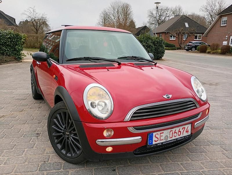 Gebraucht Mini ONE 90 PS (66 kW) 2002 Rot Kleinwagen