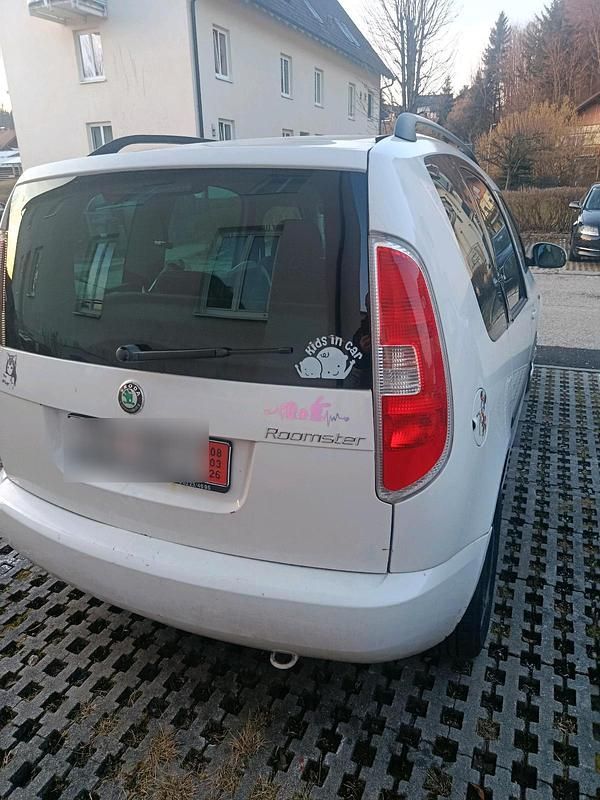 Gebraucht Skoda Roomster 116 PS (85 kW) 2008 Weiß Van / Kleinbus