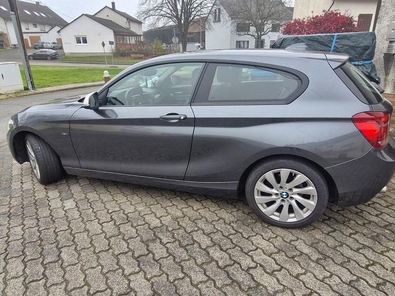 Gebraucht BMW 118 Performance 143 PS (105 kW) 2014 Grau Kleinwagen