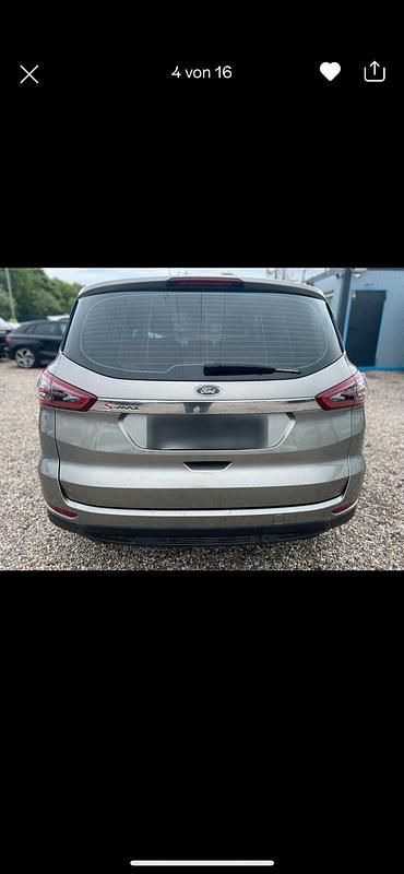 Używany Ford S-MAX S 150 KM (110 kW) 2016 Srebrny Minivan