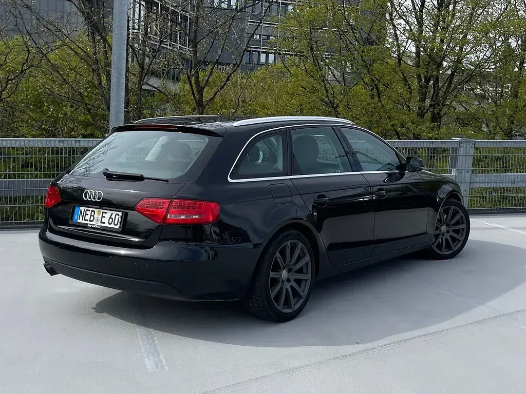 Second-hand Audi A4 Ambiente 160 CP (117 kW) 2010 Negru Break
