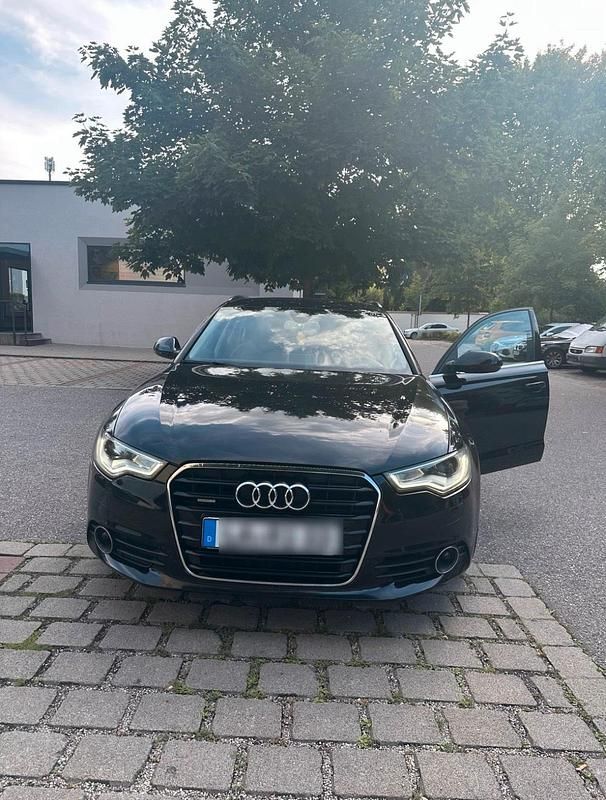 Schwarz Gebraucht 2011 Audi A6 Kombi | 12.000 € (Superpreis) - Bild 1/4