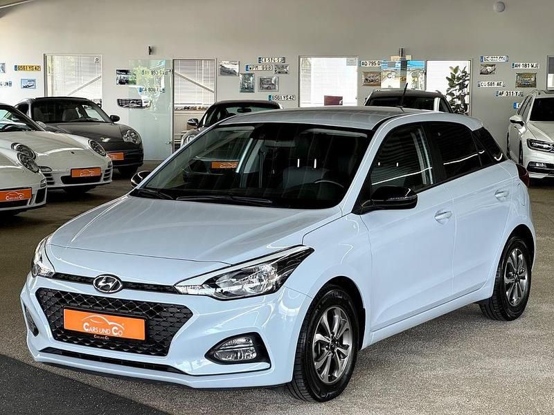Blau Gebraucht 2020 Hyundai i20 Advantage Limousine | 15.490 € (Fairer Preis) - Bild 1/4
