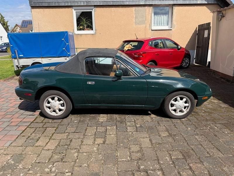 Second-hand Mazda MX5 120 CP (88 kW) 1991 Verde Cabrio