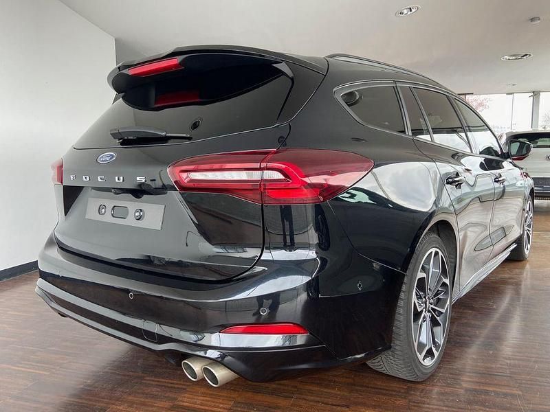 Gebraucht Ford Focus ST-Line X 155 PS (114 kW) 2025 Schwarz Limousine