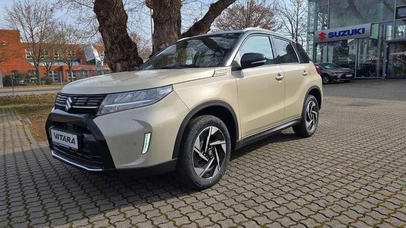 Savannah/cosmic black Neu 2025 Suzuki Vitara Comfort+ SUV | 24.950 € (Fairer Preis) - Bild 1/4