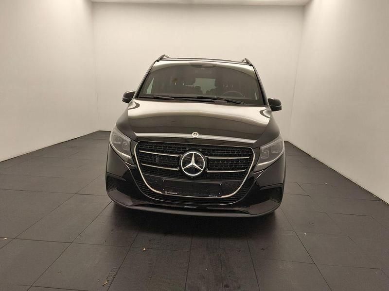 Gebraucht Mercedes V250 Style 190 PS (139 kW) 2025 Obsidianschwarz metallic Van / Kleinbus