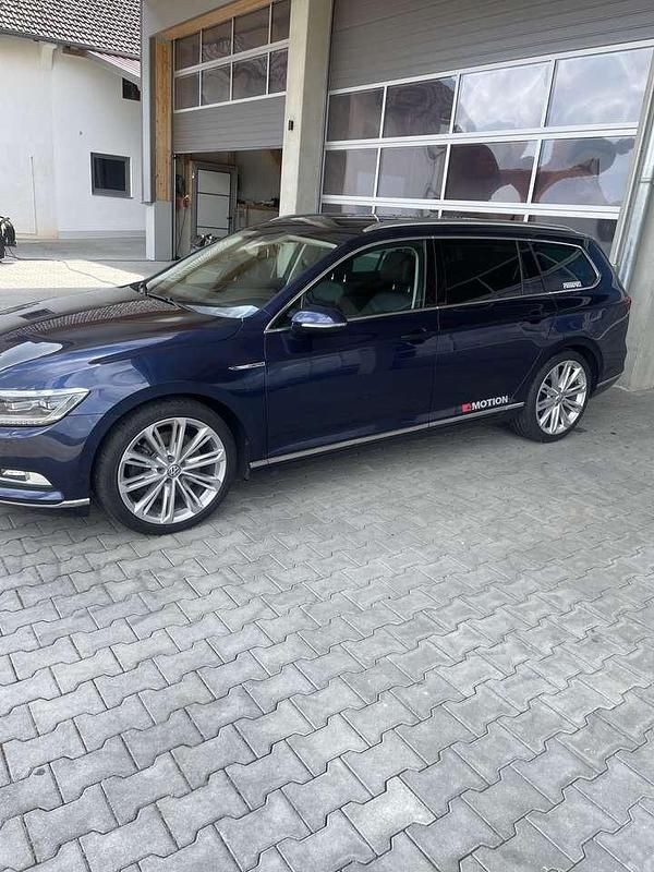 Używany VW Passat Highline 239 KM (175 kW) 2015 Kombi