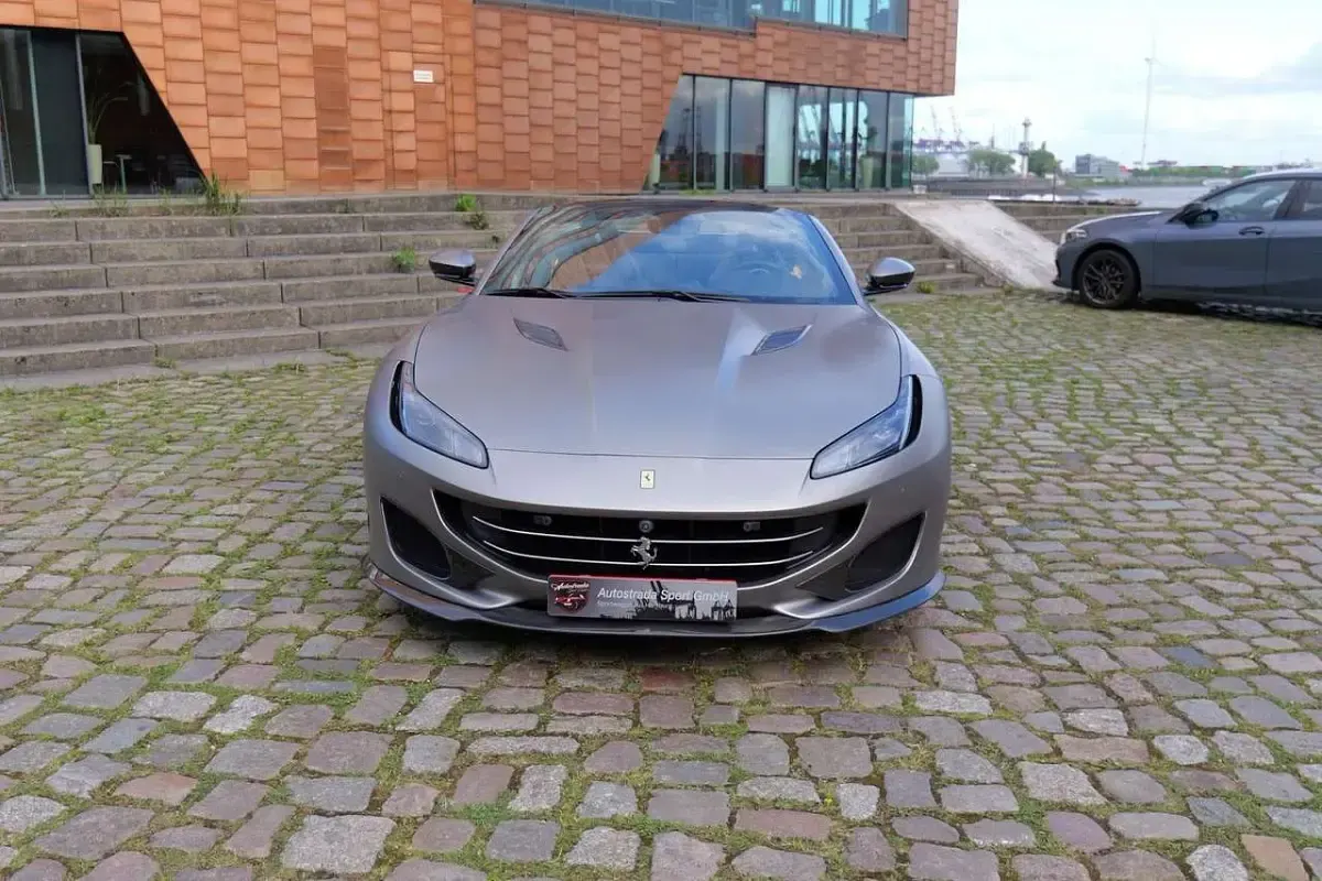 Gebraucht Ferrari Portofino 600 PS (441 kW) 2020 Grau Cabrio