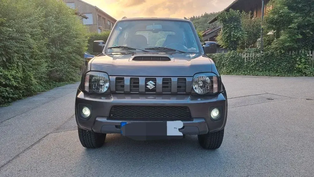 Gebraucht Suzuki Jimny 84 PS (61 kW) 2016 Grau SUV