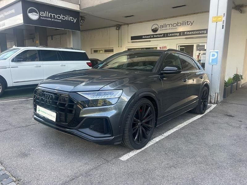 Grau Gebraucht 2021 Audi SQ8 Sport SUV | 72.000 € (Fairer Preis) - Bild 1/4