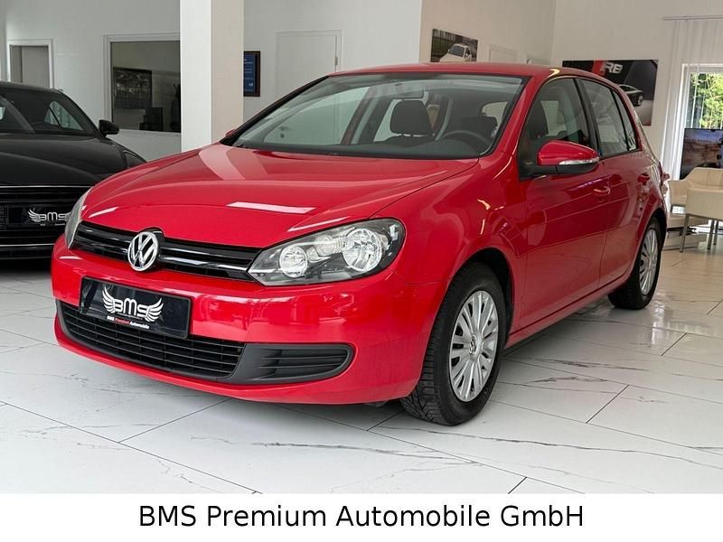 Rot Gebraucht 2009 VW Golf VI Trendline Limousine | 2.975 € (Fairer Preis) - Bild 1/4