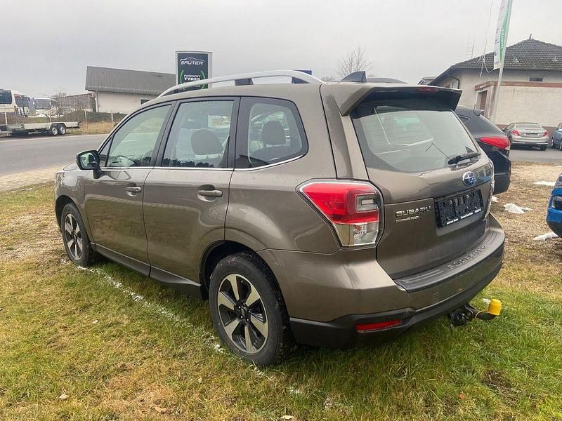 Gebraucht Subaru Forester Exclusive+ 147 PS (108 kW) 2018 Braun SUV