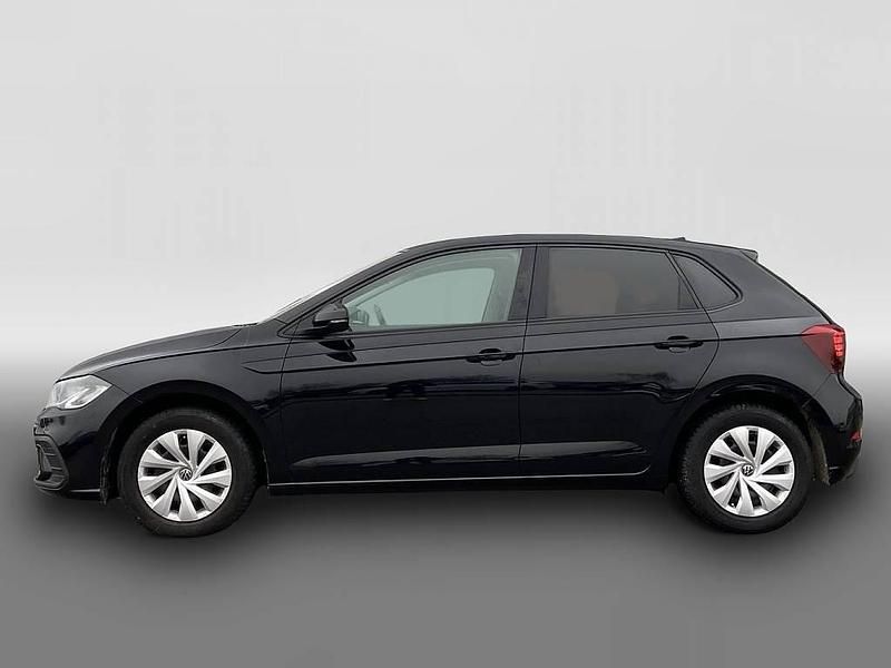 Usata VW Polo Active 95 CV (69 kW) 2022 Nero Utilitaria