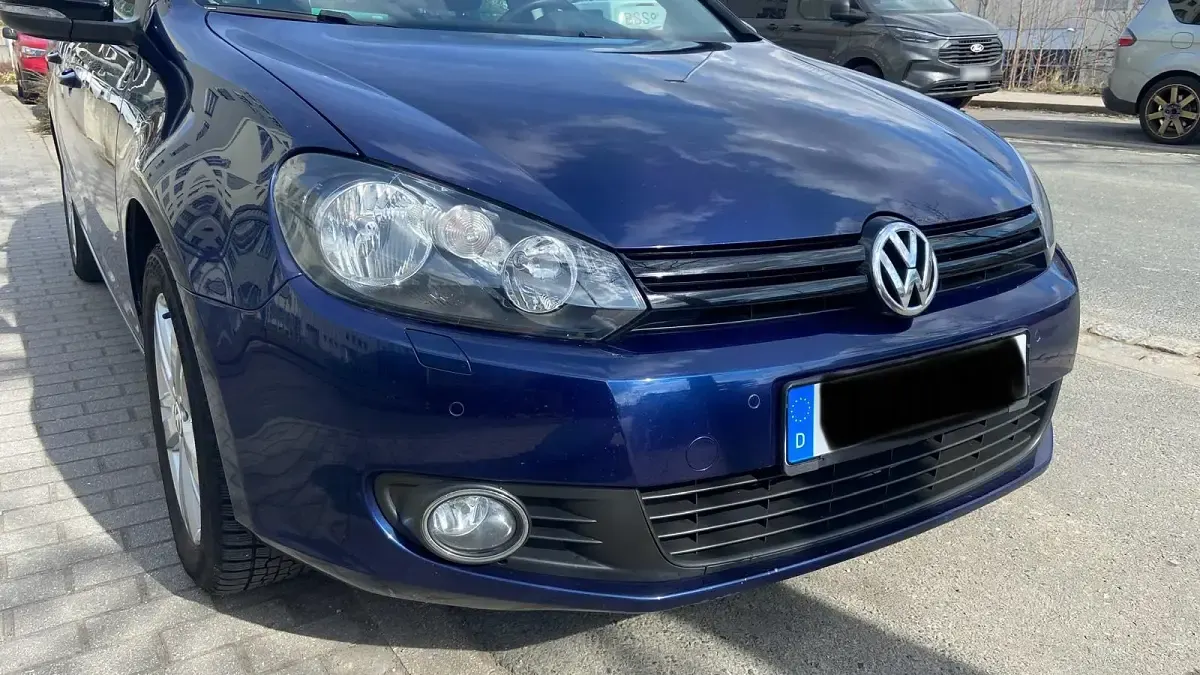 Second-hand VW Golf VII 105 CP (77 kW) 2012 Albastru Berlinǎ