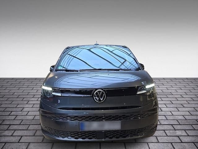 Gebraucht VW Multivan Basis 150 PS (110 kW) 2024 Van