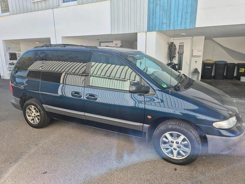 Używany Chrysler Voyager 158 KM (116 kW) 2000 Niebieski Minivan
