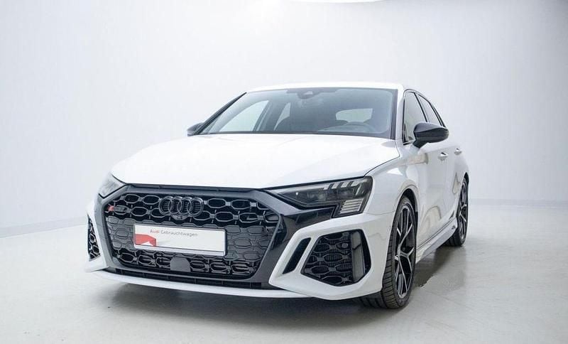 Gebraucht Audi RS3 Sport 400 PS (294 kW) 2024 Weiß Limousine