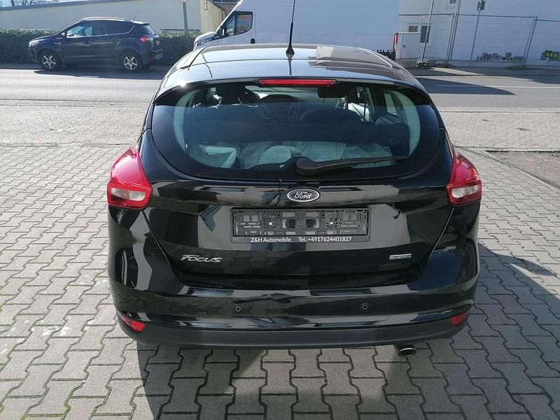 Gebraucht Ford Focus Titanium 150 PS (110 kW) 2015 Schwarz Limousine
