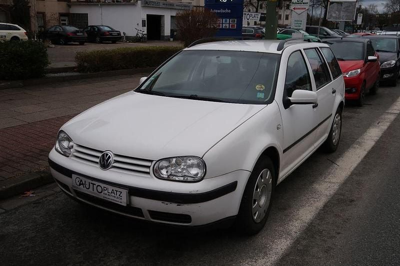 Weiß Gebraucht 2006 VW Golf IV Kombi | 750 € (Guter Preis) - Bild 1/4
