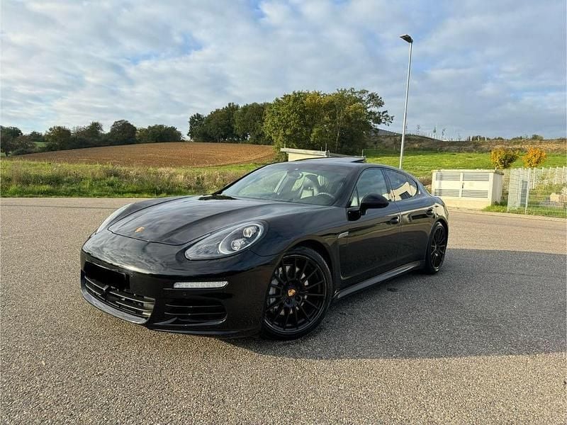 Schwarz Gebraucht 2014 Porsche Panamera 4S Sport Limousine | 22.900 € (Fairer Preis) - Bild 1/4