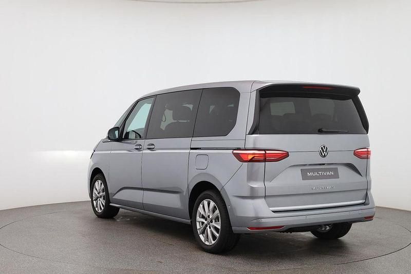 Neu VW Multivan Style 150 PS (110 kW) 2025 Silber Van