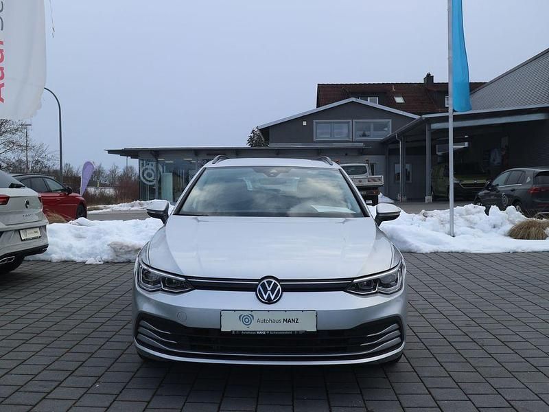 Gebraucht VW Golf VIII Life 131 PS (96 kW) 2023 Silber Kombi