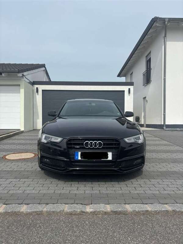 Schwarz Gebraucht 2013 Audi A5 Sportback Ambiente Coupé | 12.999 € (Fairer Preis) - Bild 1/4