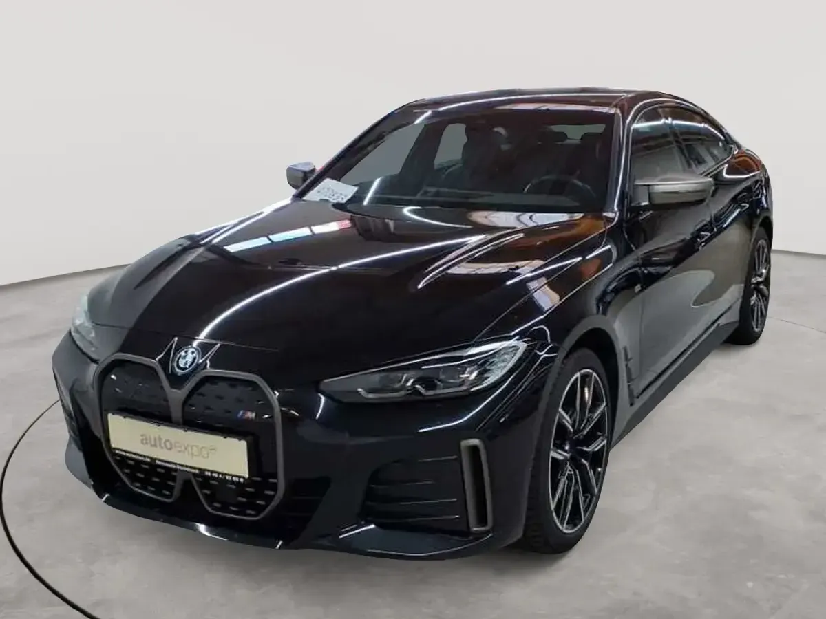 Gebraucht BMW i4 Sport Line 400 kW (544 PS) 2023 Saphirschwarz metallic Limousine