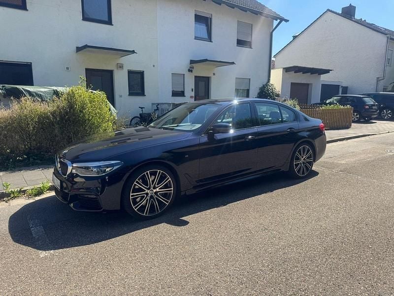 Blau Gebraucht 2020 BMW 540 M Sport Limousine | 25.000 € (Guter Preis) - Bild 1/4