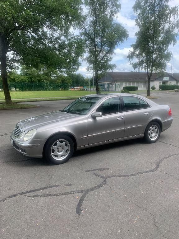 Gebraucht 2005 Mercedes E240 Elegance Limousine | 6.999 € (Fairer Preis) - Bild 1/4