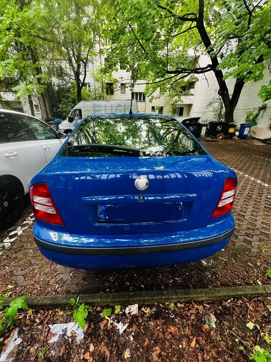 Używany Skoda Octavia 105 KM (77 kW) 2009 Niebieski Sedan/Limuzyna