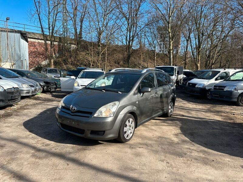 Grau Gebraucht 2005 Toyota Corolla Verso Van / Kleinbus | 2.850 € (Guter Preis) - Bild 1/4