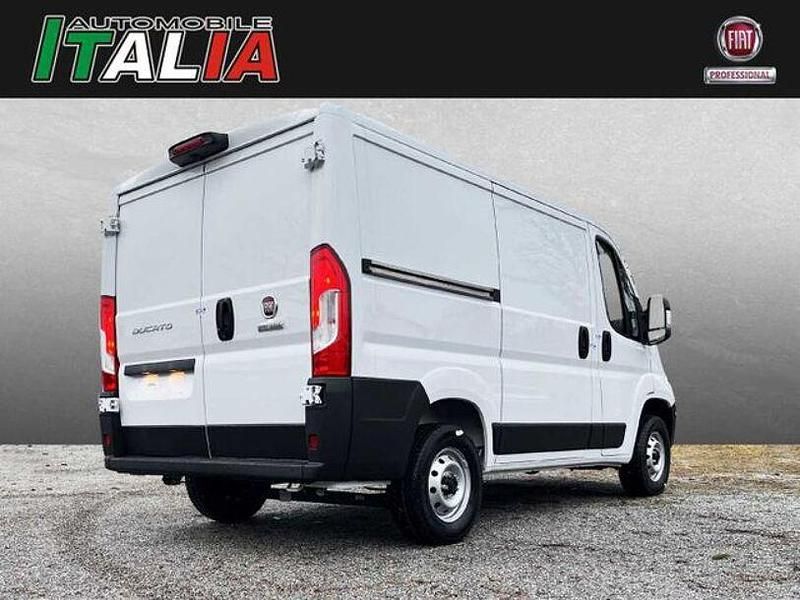 Gebraucht Fiat Ducato 120 PS (88 kW) 2024 Weiß Van