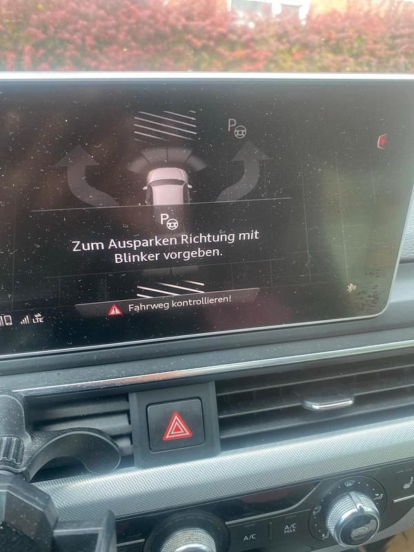 Schwarz Gebraucht 2016 Audi A4 Kombi | 12.500 € (Fairer Preis) - Bild 1/4