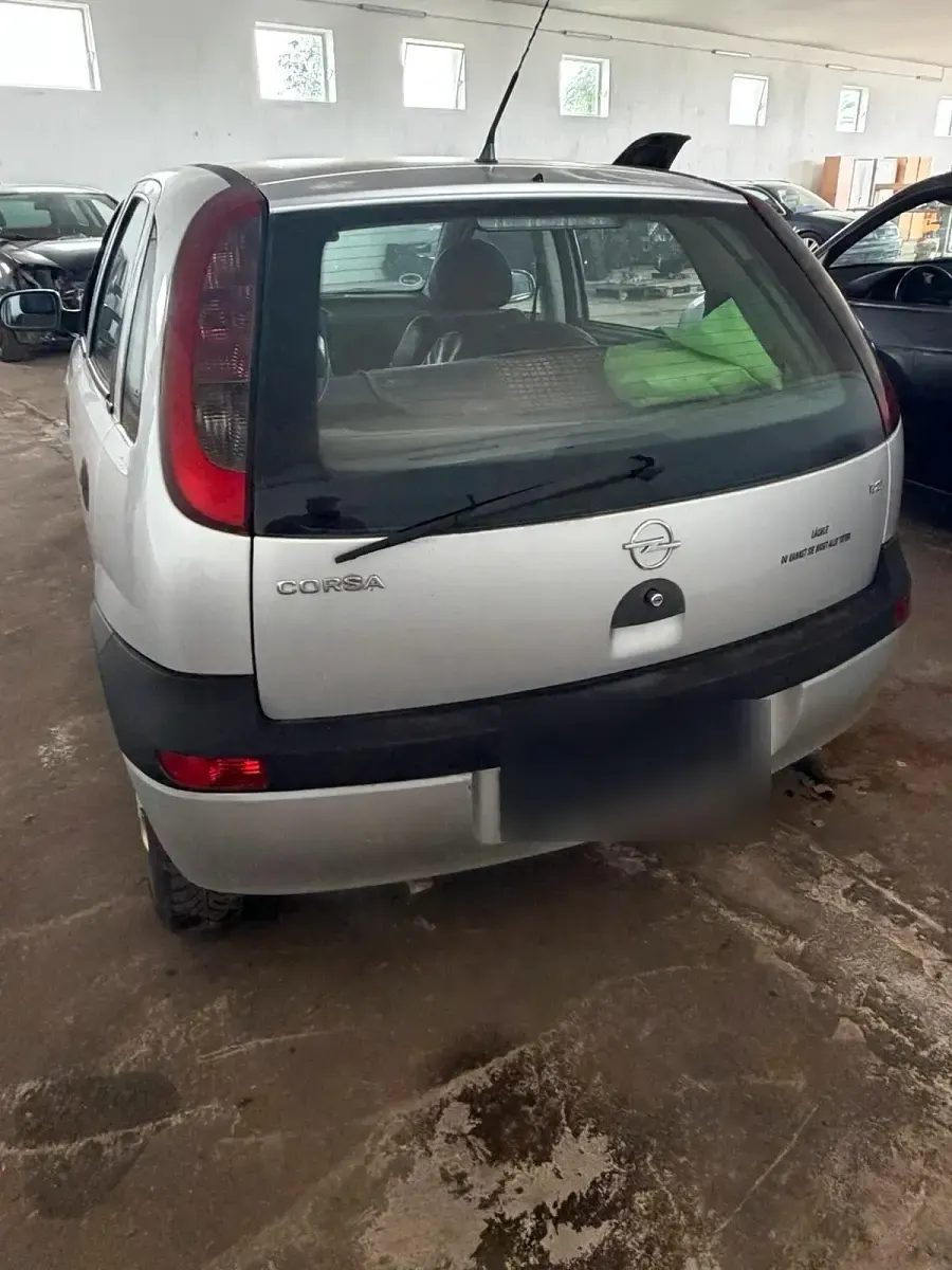 Gebraucht Opel Corsa 75 PS (55 kW) 2003 Silber Kleinwagen