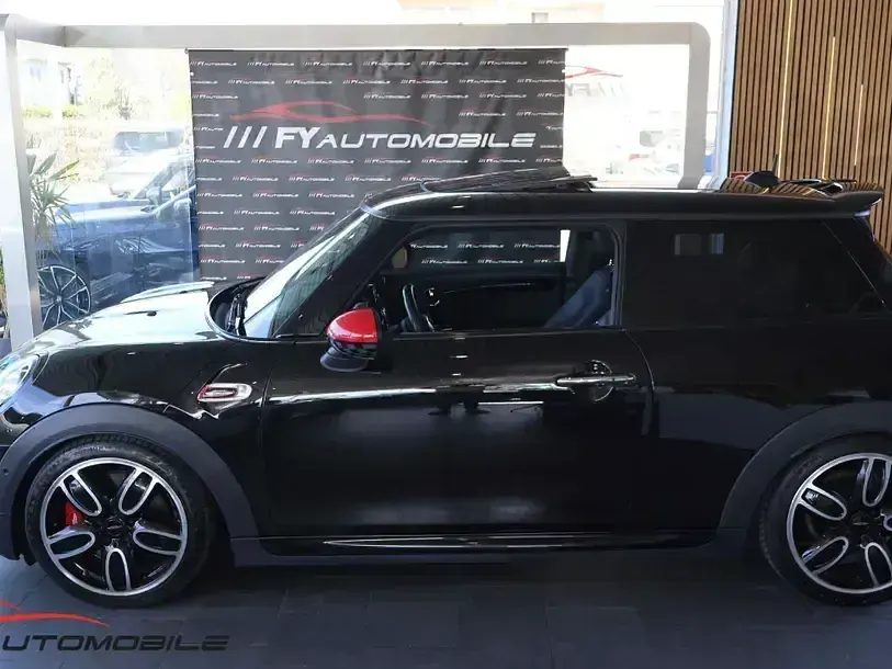 Gebraucht Mini John Cooper Works 231 PS (169 kW) 2019 Schwarz Kleinwagen
