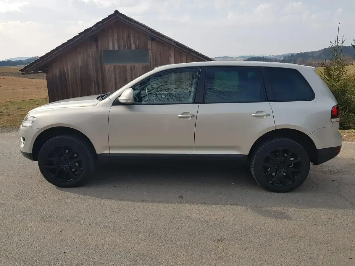 Gebraucht VW Touareg 224 PS (164 kW) 2009 Gold SUV