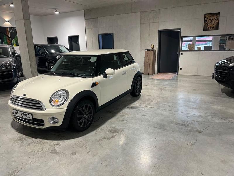 Weiß Gebraucht 2009 Mini Cooper D Chili Kleinwagen | 4.990 € (Fairer Preis) - Bild 1/4