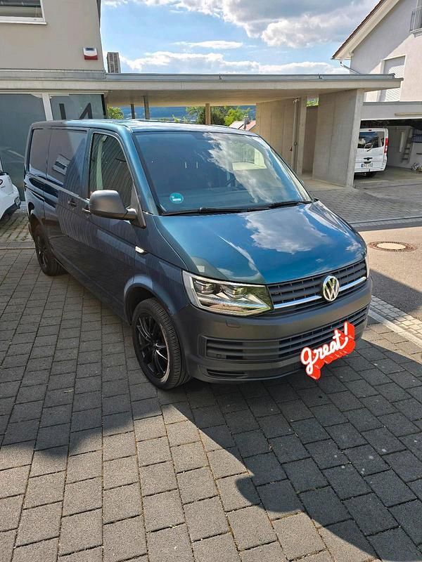 Grün Gebraucht 2015 VW T6 Van | 23.500 € (Superpreis) - Bild 1/4