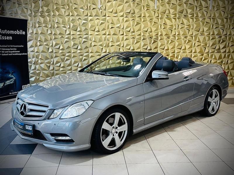 Gebraucht Mercedes E200 184 PS (135 kW) 2012 Silber Cabrio