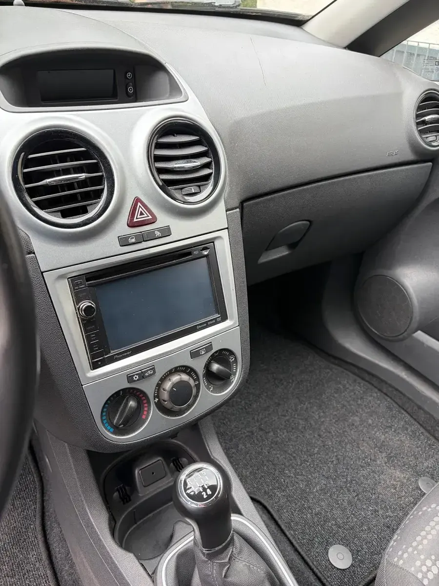 Gebraucht Opel Corsa 87 PS (63 kW) 2011 Beige Kleinwagen