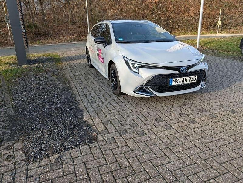 Gebraucht Toyota Corolla Hybrid 178 PS (130 kW) 2025 Other Kombi