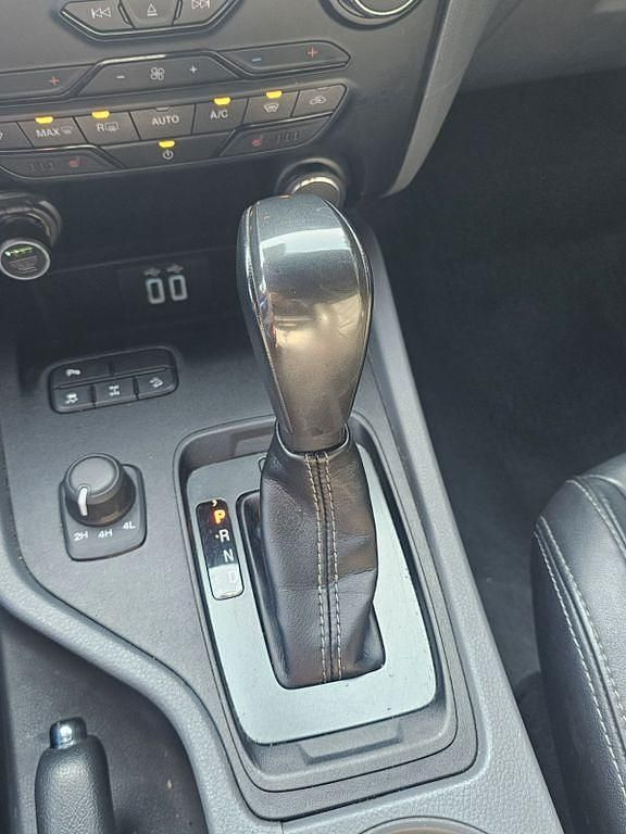 Gebraucht Ford Ranger 200 PS (147 kW) 2019 Blau Pickup