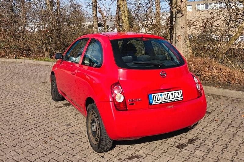 Gebraucht Nissan Micra Acenta 65 PS (47 kW) 2005 Rot Limousine