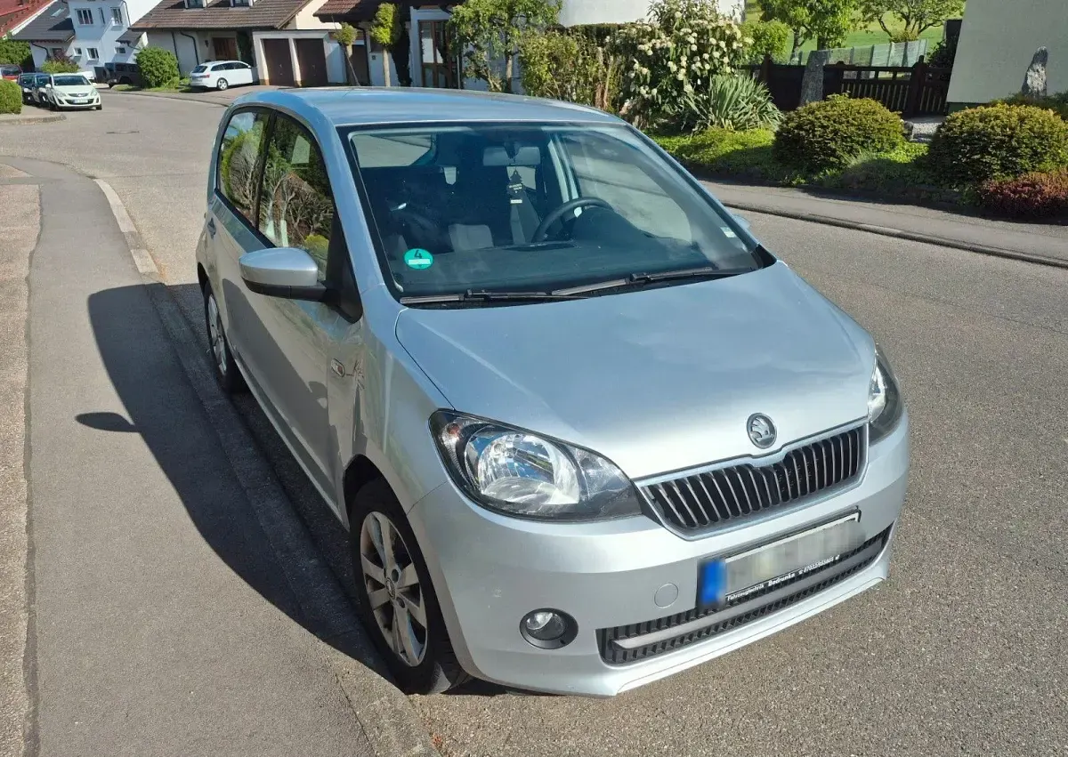 Używany Skoda Citigo Elegance 75 KM (55 kW) 2013 Srebrny Hatchback